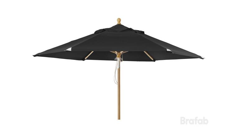 Trieste parasoll svart 250cm i gruppen Utembler / Solskydd / Parasoll hos Trosa Mbler (Brafab_8846-8)