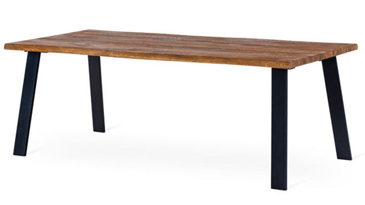 Exxet matbord oljad ek utstllda ben 210cm i gruppen Mbler / Bord / Matbord hos Trosa Mbler (TO-1910008)